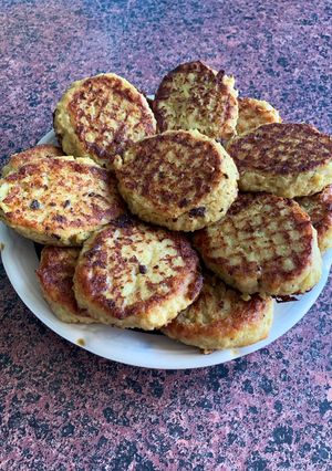 Котлети з рибного фаршу із хека і рисом