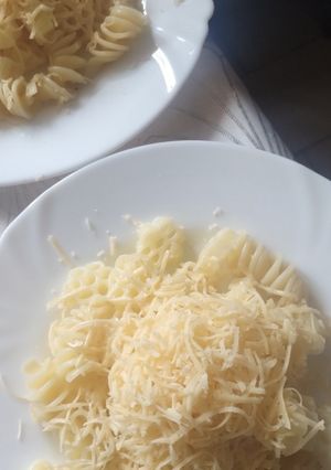 Макарони з твердим сиром для синів
