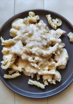 Макарони із сирним соусом