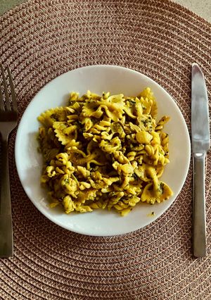 Макарони з соусом карі