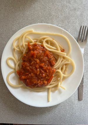 Макароны с тушенкой