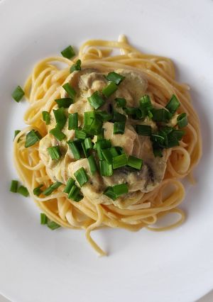 Паста з грибами у вершковому соусі