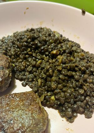 Пряна чорна сочевиця