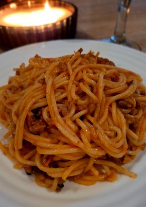 Паста болоньєзе з грибами