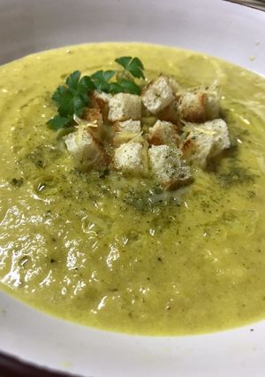 Сирний суп-пюре з броколі