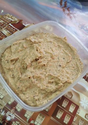 Пісний білковий паштет з червоної сочевиці та грецьких горіхів