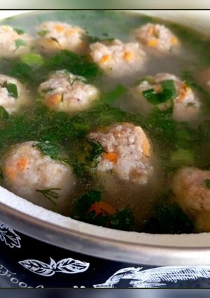 Вермішелевий суп з фрикадельками