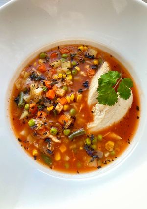 Итальянский суп « Минестроне» с пастой Ризони