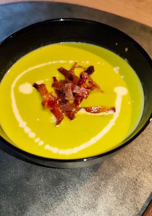 Крем-суп із зеленого горошку