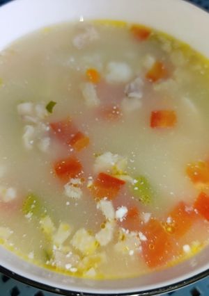 Курячий суп з мівіною/Chicken soup with instant noodles