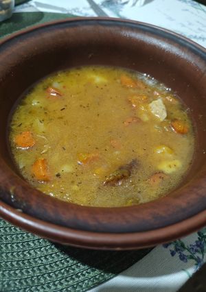 Осінній суп з гарбуза та овочів