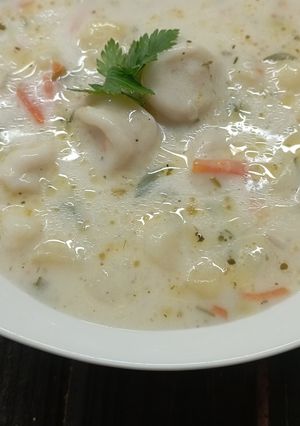 Сирний суп з пельменями