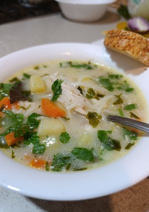 Сирний суп з куркою та рисовою лапшою "Рамен"