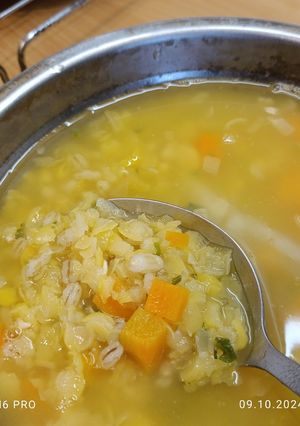 Суп гороховий з перловкою (естонська кухня)