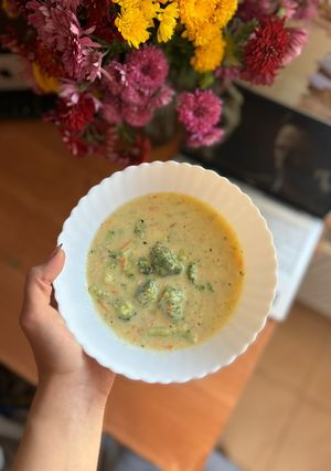 Суп з броколі і сиром