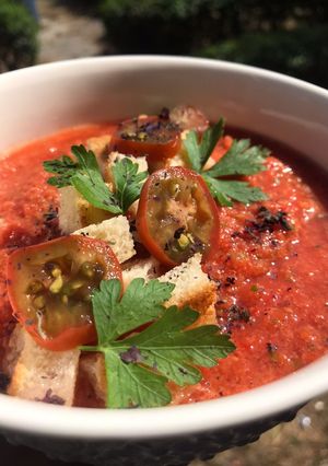 Томатний холодний суп