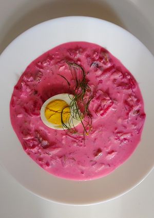 Холодник (холодний борщ) з чорносливом