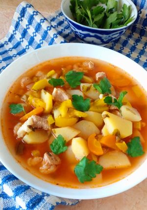 Шурпа з молодою картоплею