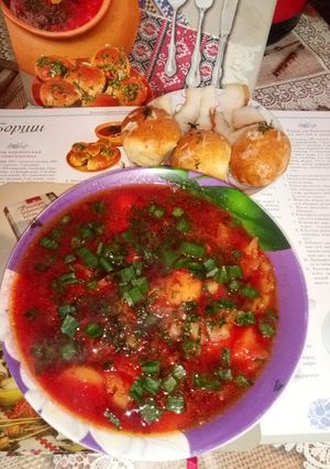 Борщ Український з пампушками