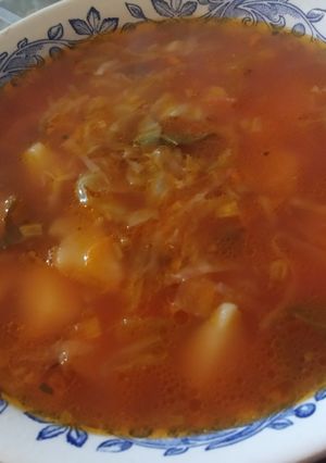 Борщ зі свіжою капустою