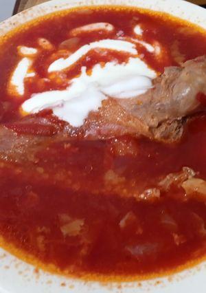 Борщ з квасолею і качиним м'ясом