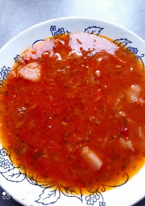 Борщ з кількою