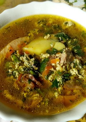 Борщ зелений з кропивою / суп