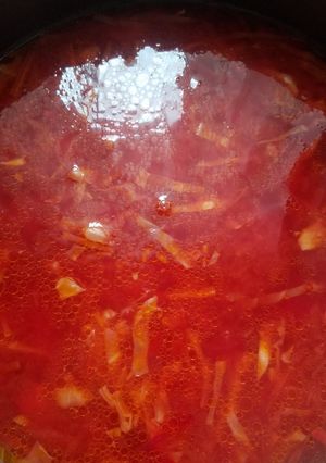 Борщ с курицей и фасолью в мультиварке