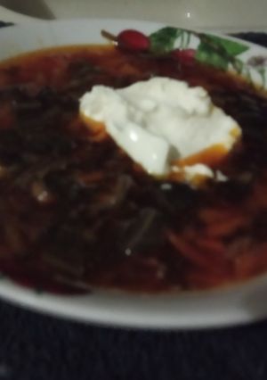 Зелёный борщ со сметаной