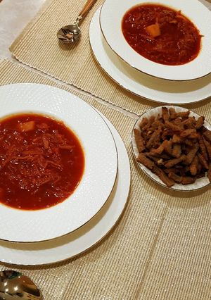 Славянский борщ с чесночными греночками