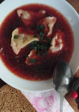 Пісний борщ з вушками