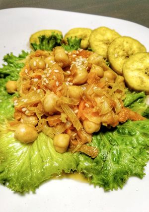 Солянка з нутом