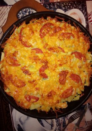 Картопляна піца з м'ясом