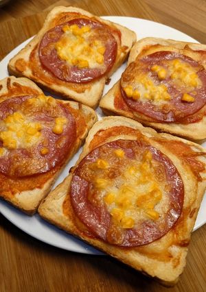 Міні піца з тостового хліба