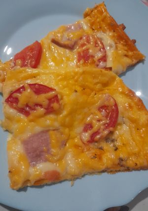 ПХ піца з шинкою та помідором