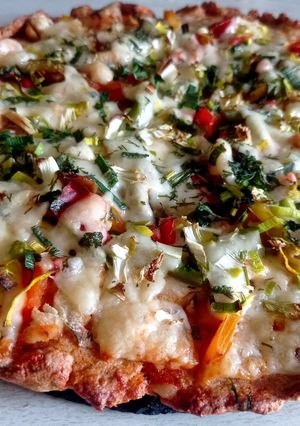 ПХ піца з овочами і куркою на сирному тісті