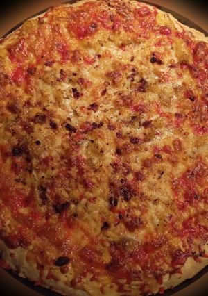 Піца 4 сири з хурмою на творожному тісті