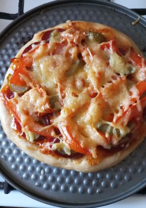 Піца домашня з овочами