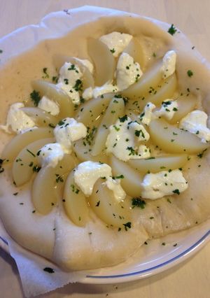 Піца з персиком і йогуртом