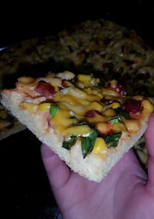 Піца з мисливськими ковбасками