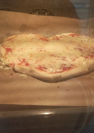 Піца з салямі