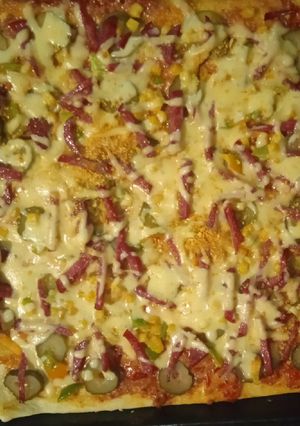 Піца на листовому тісті