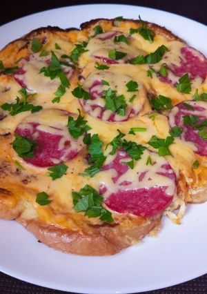 Піца на батоні