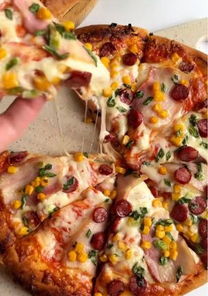 Смачна домашня піца