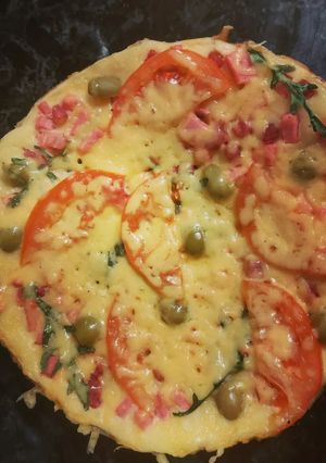 Швидка піца на сковороді