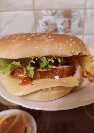 Стейк бургер со свининой