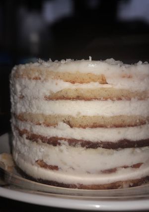 Бенто торт молочна дівчинка