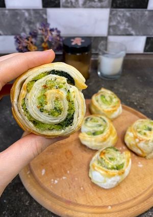 Булочки з сиром та броколі