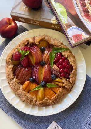 Галета з нектаринами