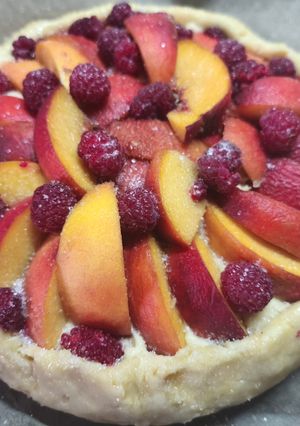 Галета на солоному тісті з фруктами